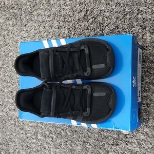 Toddler Adidas 8K